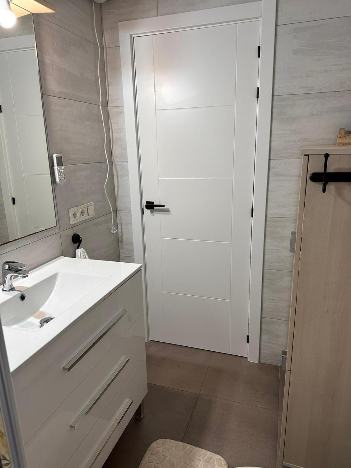Appartamento Happy Hideaway Alicante Esterno foto